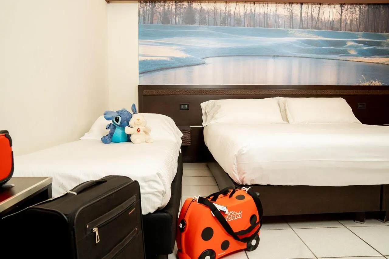 Hotel Pineta Busto Arsizio 4*,  Italy