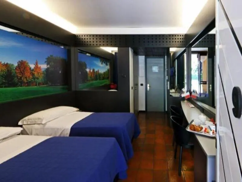 Hotel Pineta Busto Arsizio 4*,  Italy
